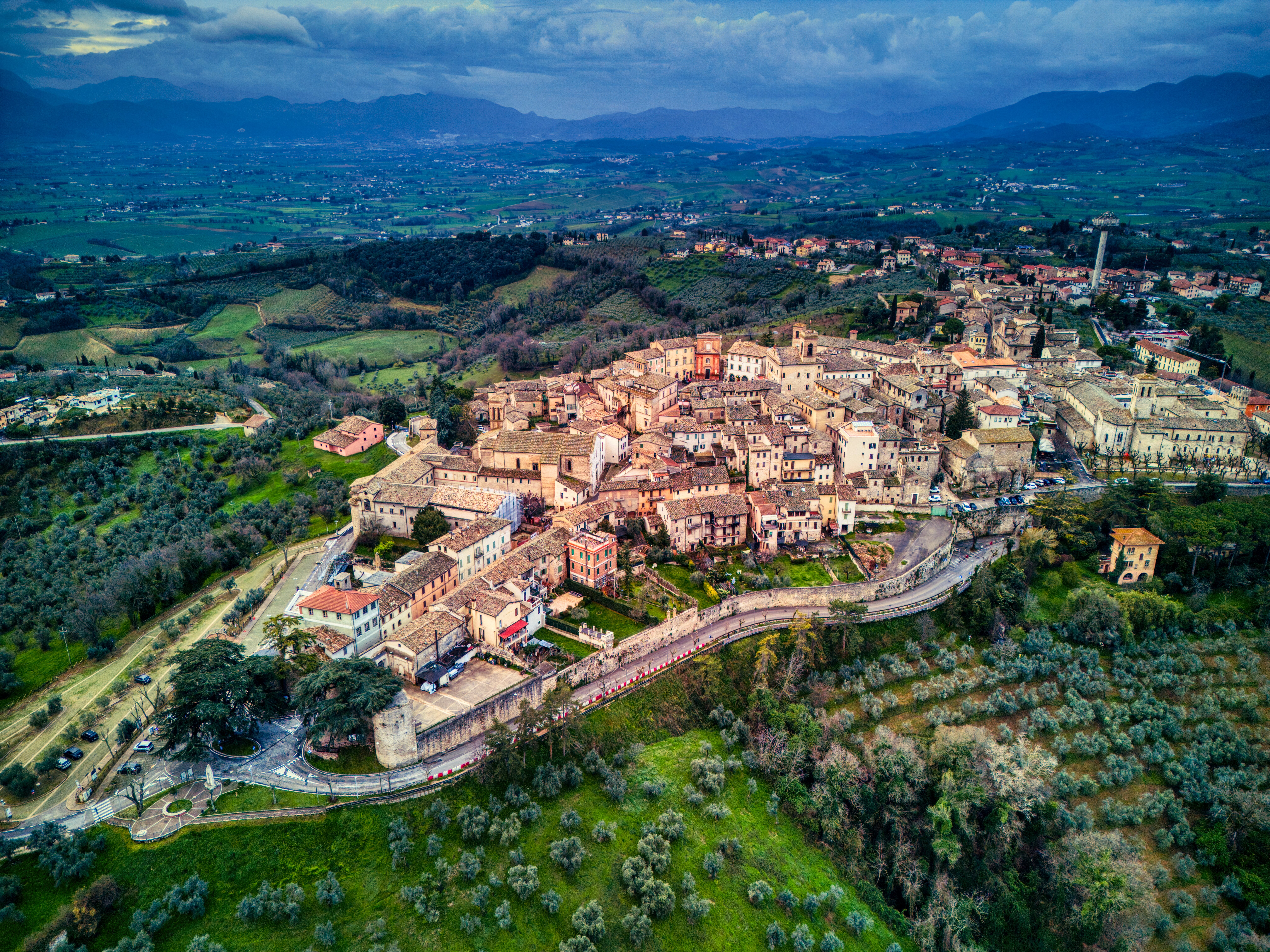 2° giorno 30/12/2026: Spoleto “Città d’Arte” - Montefalco